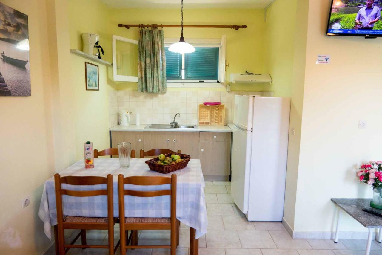 Yiannis Apartments Agios Georgios Pagoi Corfu Агиос Георгиос Пагон Екстериор снимка