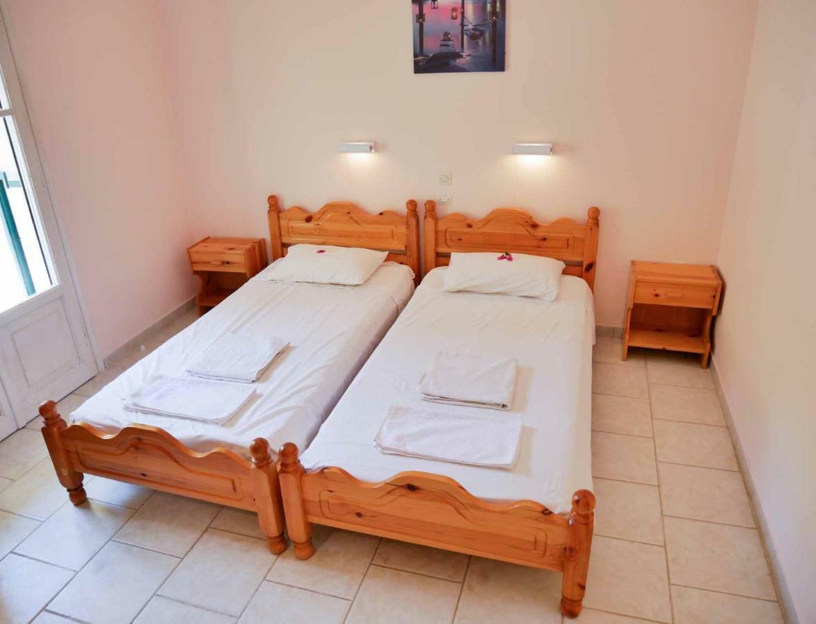 Yiannis Apartments Agios Georgios Pagoi Corfu Агиос Георгиос Пагон Екстериор снимка