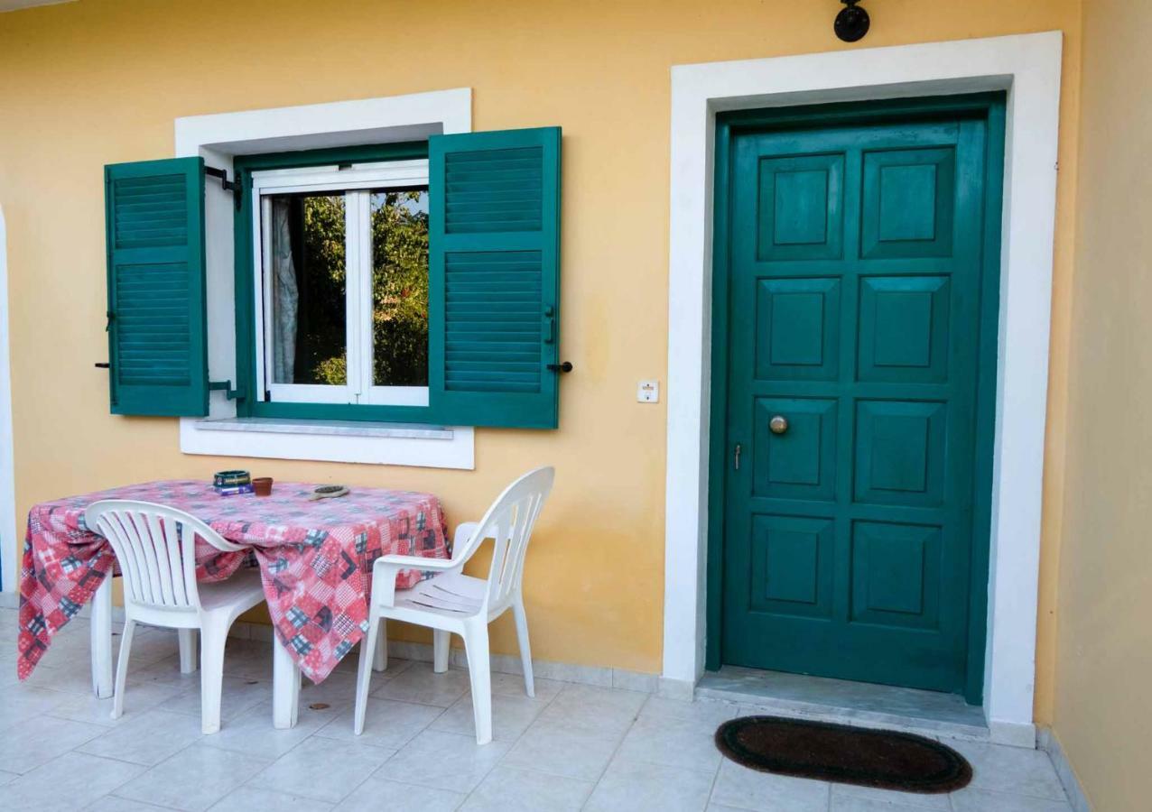Yiannis Apartments Agios Georgios Pagoi Corfu Агиос Георгиос Пагон Екстериор снимка