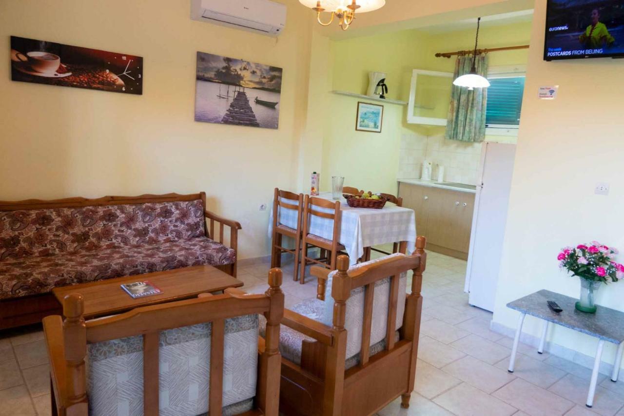 Yiannis Apartments Agios Georgios Pagoi Corfu Агиос Георгиос Пагон Екстериор снимка