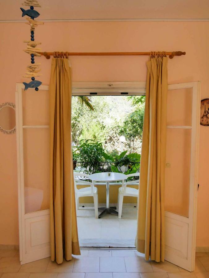 Yiannis Apartments Agios Georgios Pagoi Corfu Агиос Георгиос Пагон Екстериор снимка