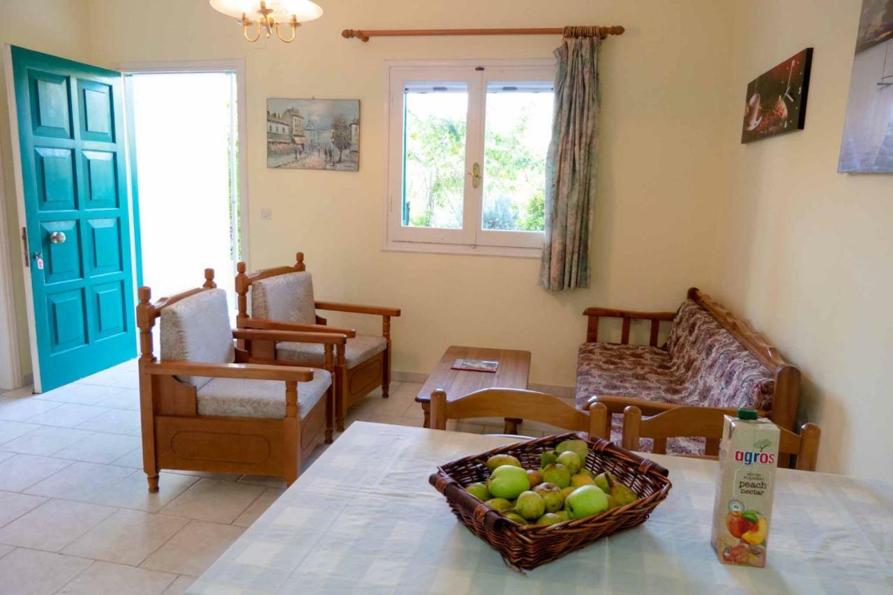 Yiannis Apartments Agios Georgios Pagoi Corfu Агиос Георгиос Пагон Екстериор снимка