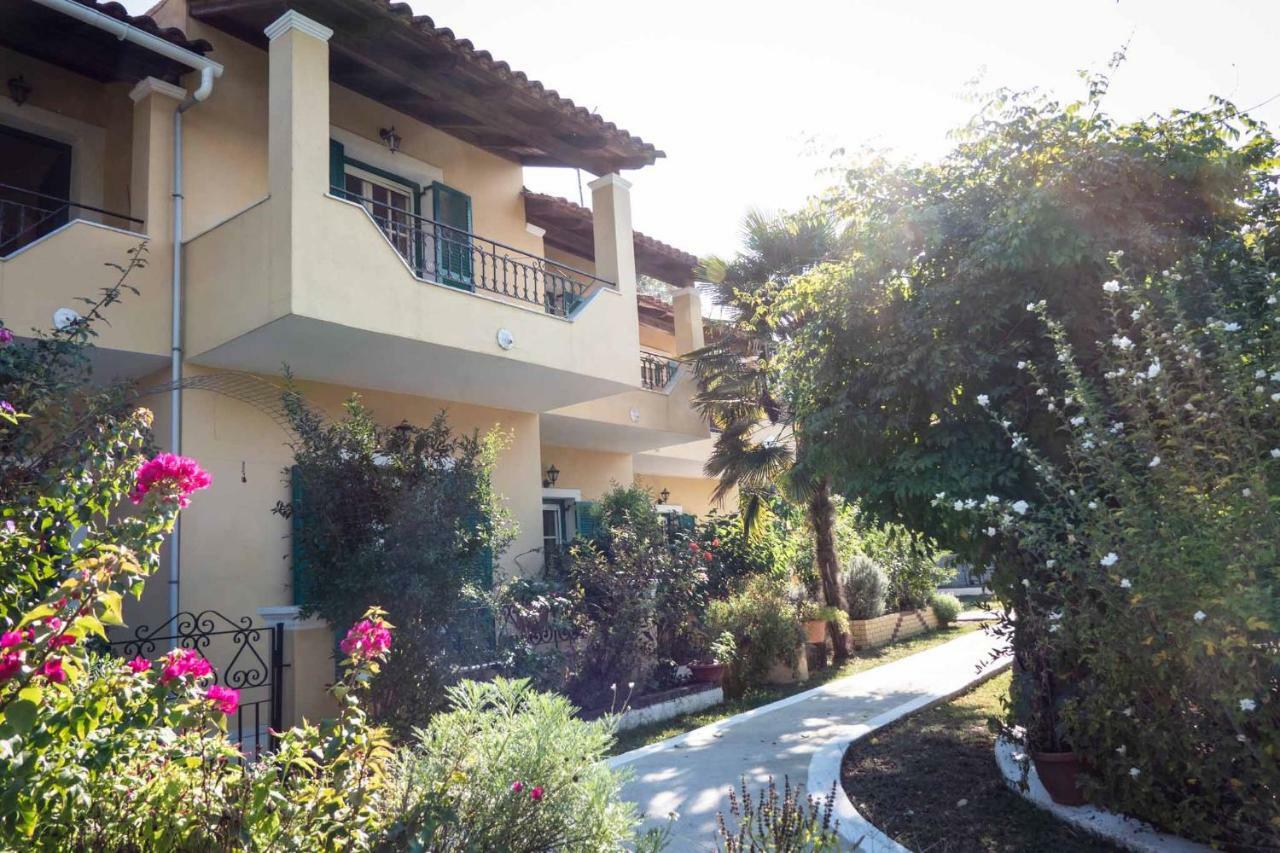Yiannis Apartments Agios Georgios Pagoi Corfu Агиос Георгиос Пагон Екстериор снимка