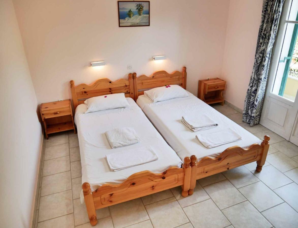 Yiannis Apartments Agios Georgios Pagoi Corfu Агиос Георгиос Пагон Екстериор снимка
