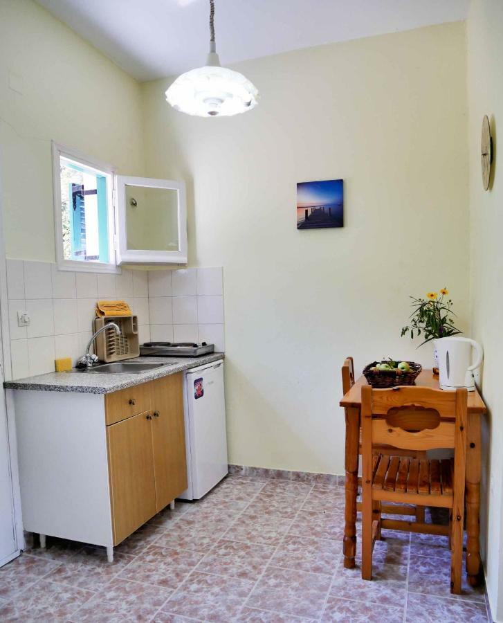 Yiannis Apartments Agios Georgios Pagoi Corfu Агиос Георгиос Пагон Екстериор снимка