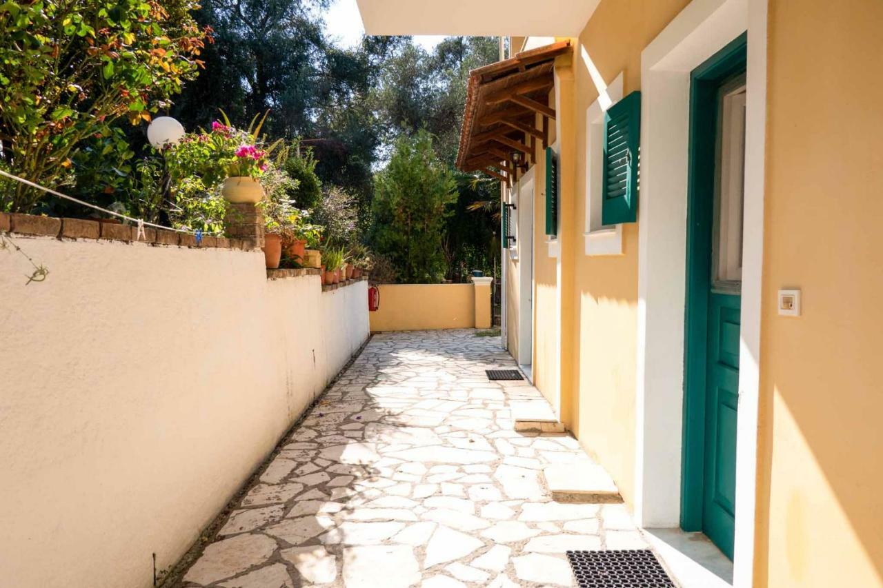 Yiannis Apartments Agios Georgios Pagoi Corfu Агиос Георгиос Пагон Екстериор снимка